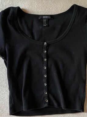 Forever 21 Black Button-Front Scoop Crop Top